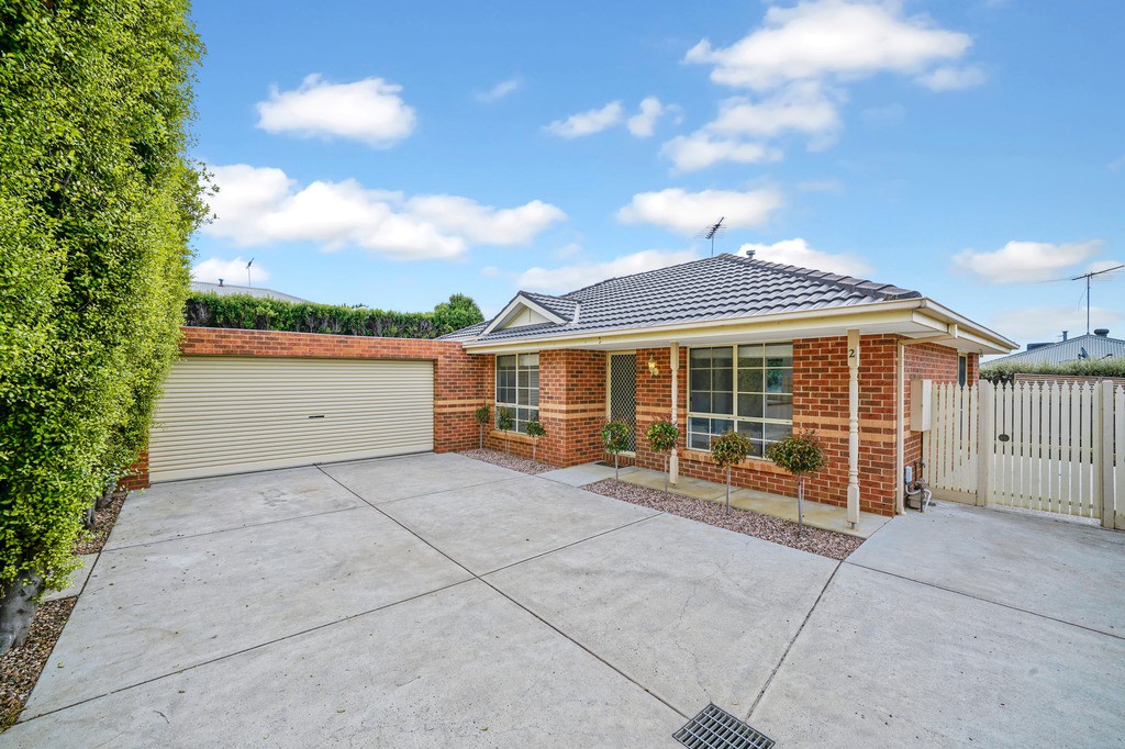 2/68 Rossack Drive, Waurn Ponds, VIC 3216