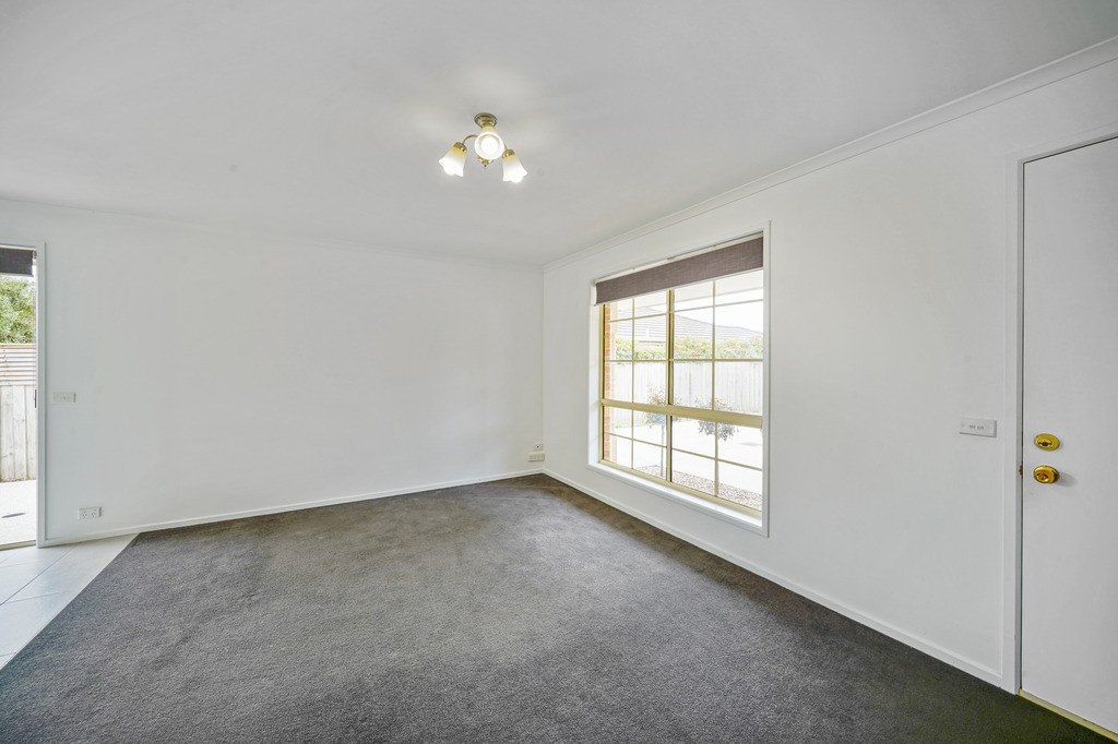 2/68 Rossack Drive, Waurn Ponds, VIC 3216, Waurn Ponds - Thumbnail 3