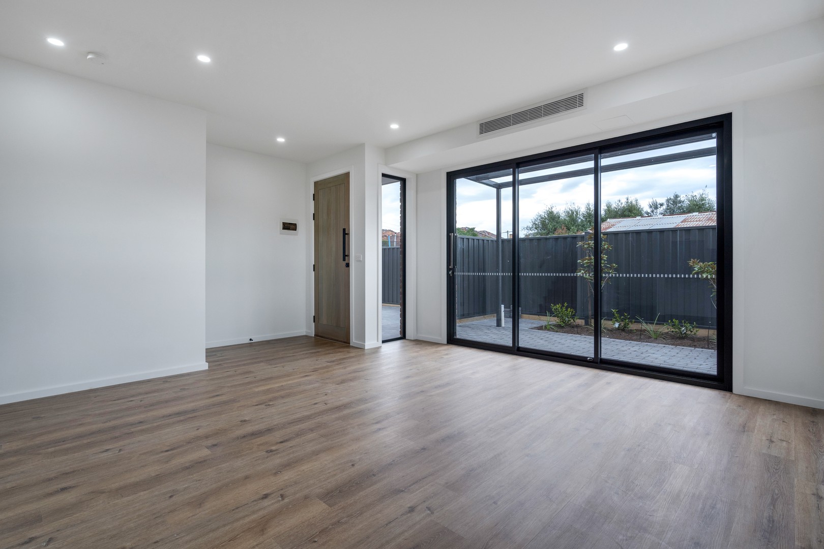 2/694 Gilbert Road, Reservoir, VIC 3073, Reservoir - Thumbnail 2