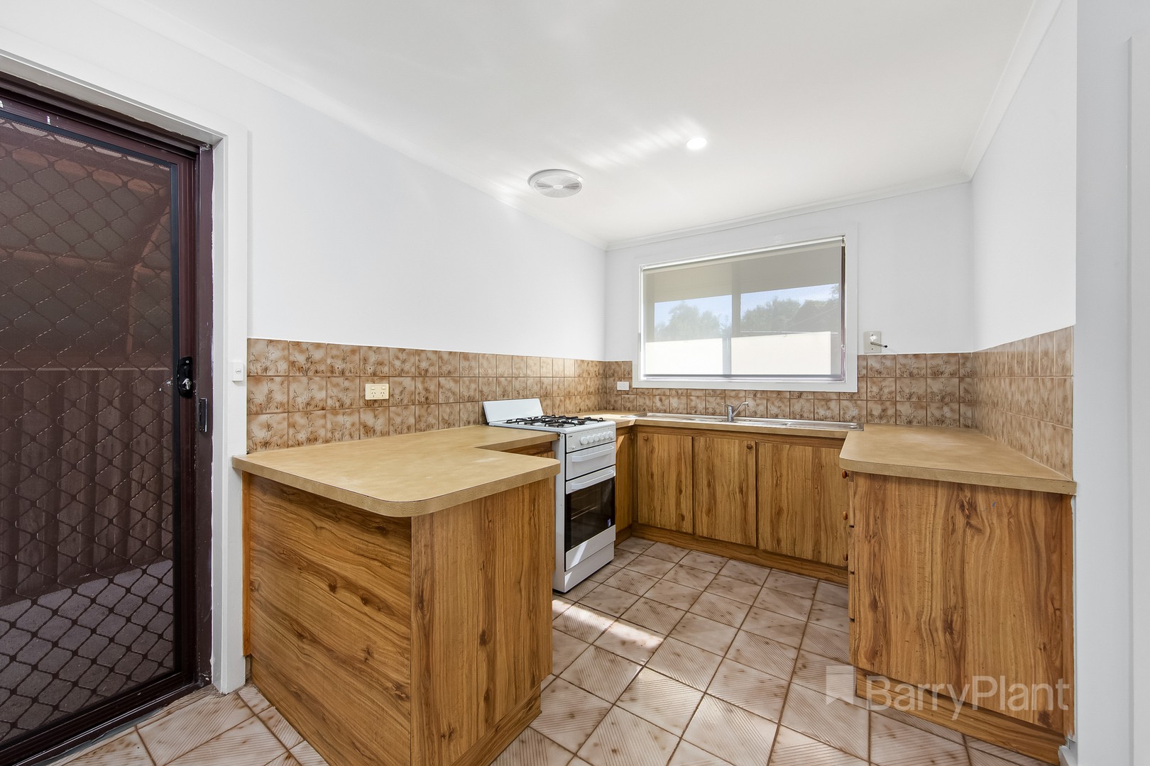 2/7-9 Disraeli Street, St Albans, VIC 3021, St Albans - Thumbnail 3