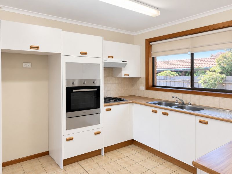 2/7-9 Webb St, Seaford, VIC 3198 - Thumbnail 2 - 08/09/2026