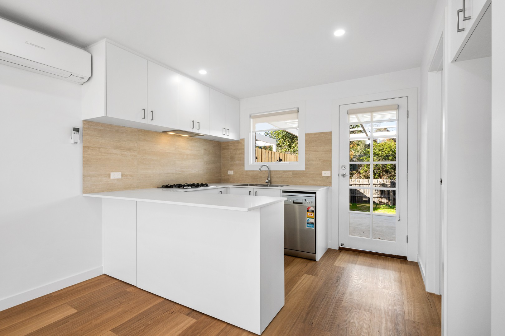 2/7 Arthur Street, Hamlyn Heights, VIC 3215, Hamlyn Heights - Thumbnail 2