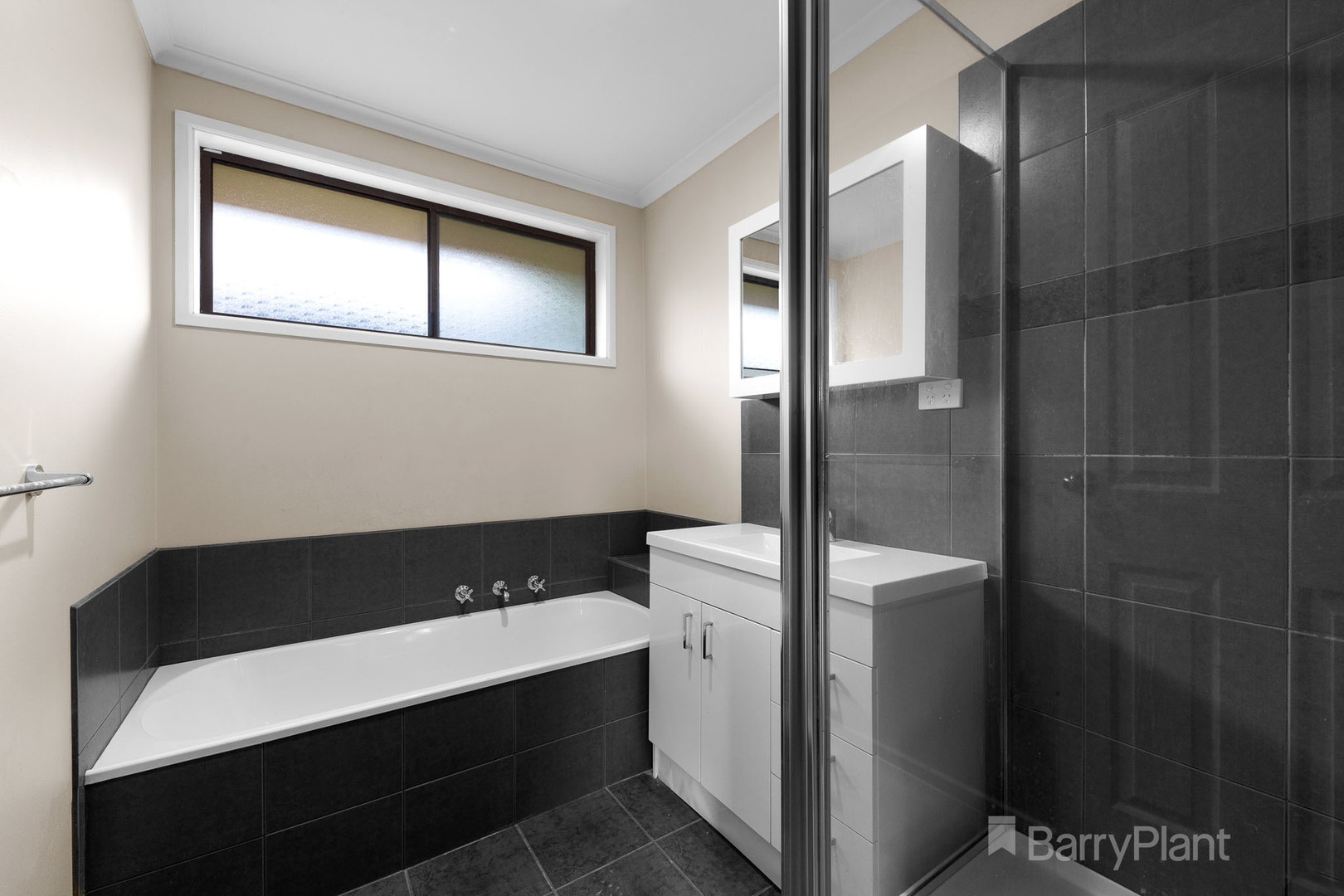 2/7 Blue Gum Court, Narre Warren, VIC 3805, Narre Warren - Thumbnail 8