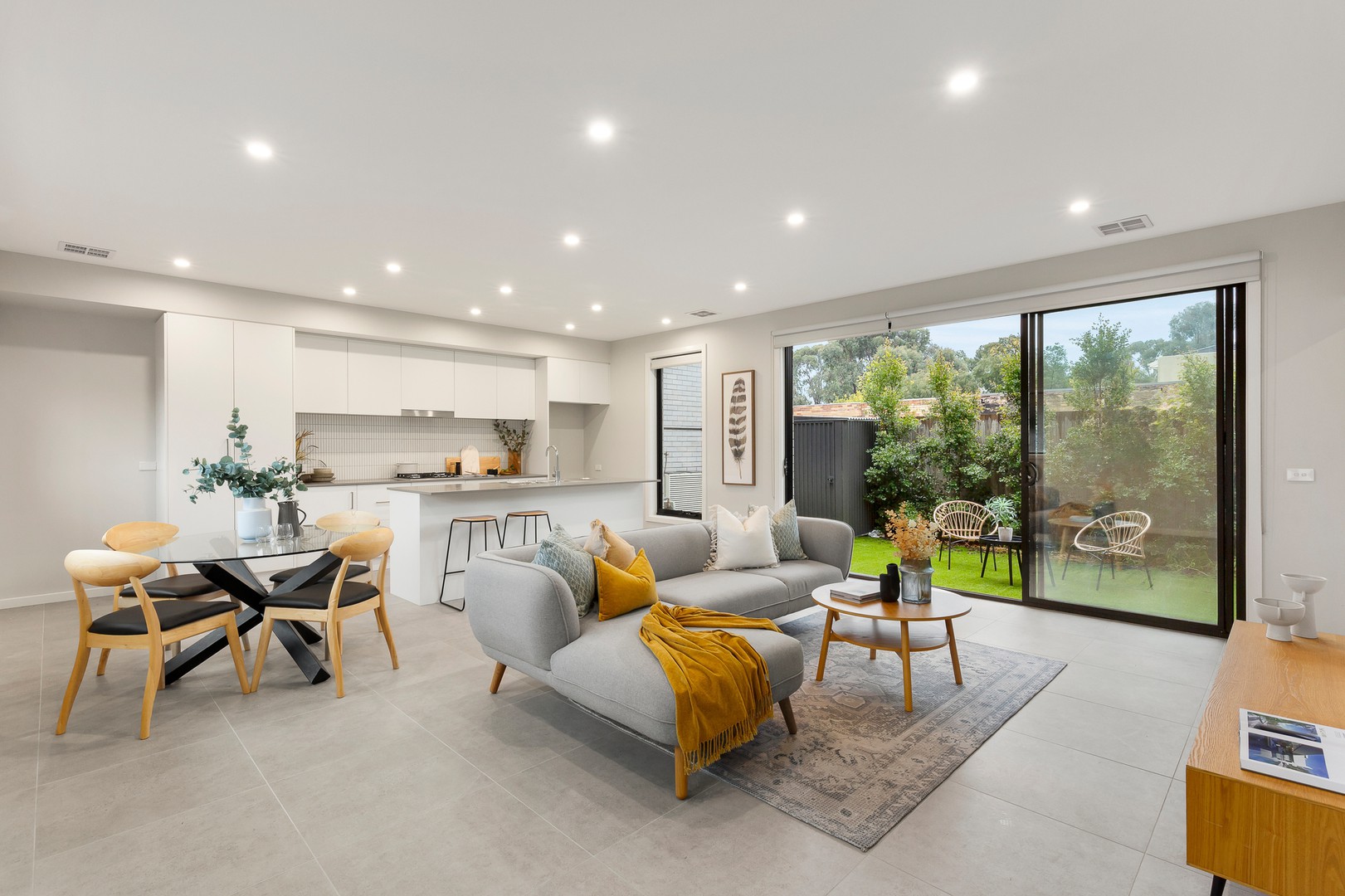 2/7 Bowes Avenue, Airport West, VIC 3042, Airport West - Thumbnail 2