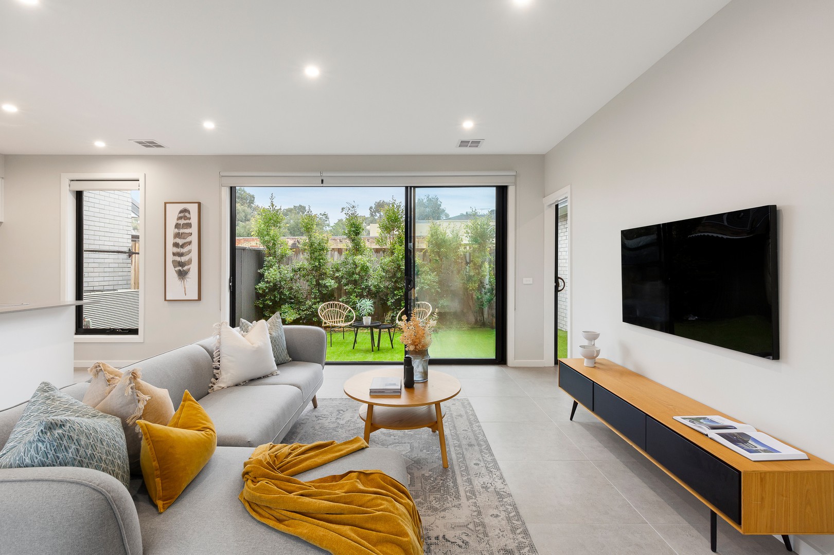 2/7 Bowes Avenue, Airport West, VIC 3042, Airport West - Thumbnail 3