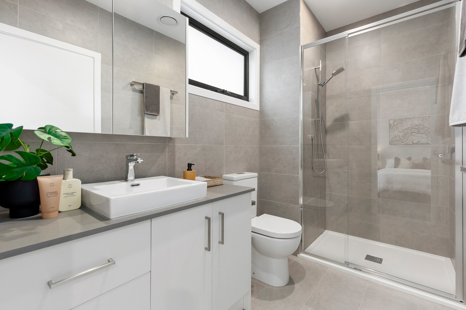 2/7 Bowes Avenue, Airport West, VIC 3042, Airport West - Thumbnail 6