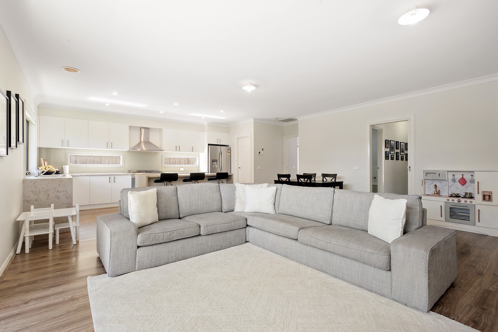 2/7 Campbell Street, Frankston, VIC 3199, Frankston - Thumbnail 4