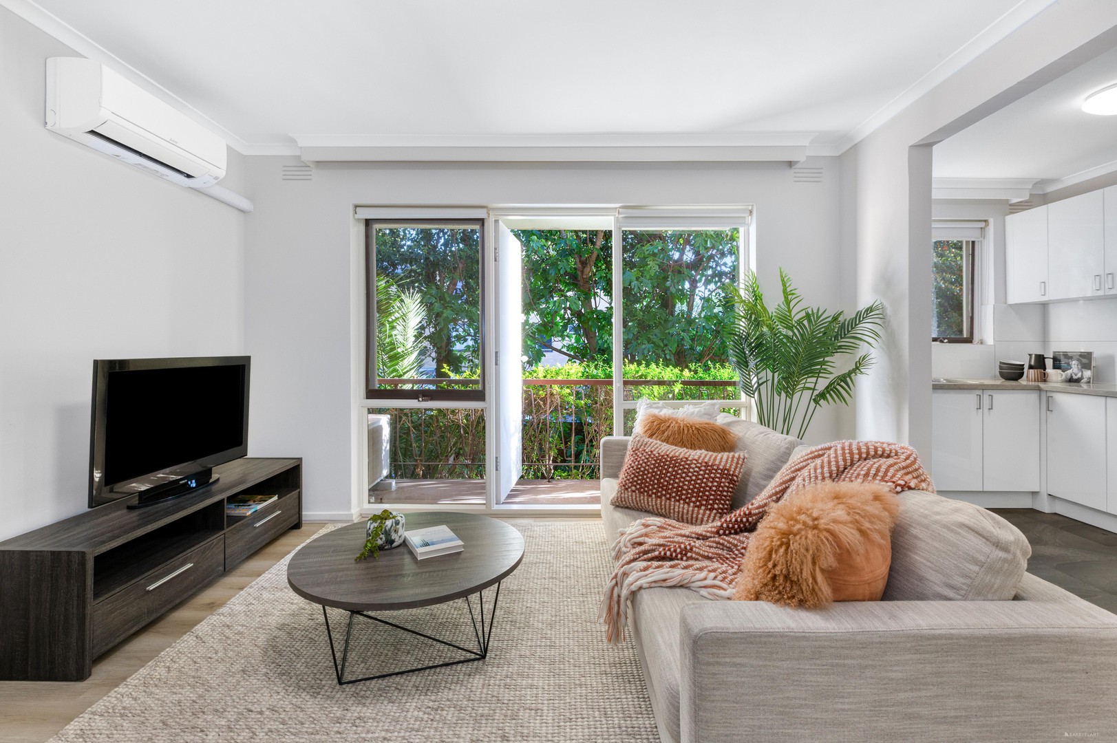 2/7 Glenmore Street, Box Hill, VIC 3128 - Thumbnail 2 - 20/10/2025