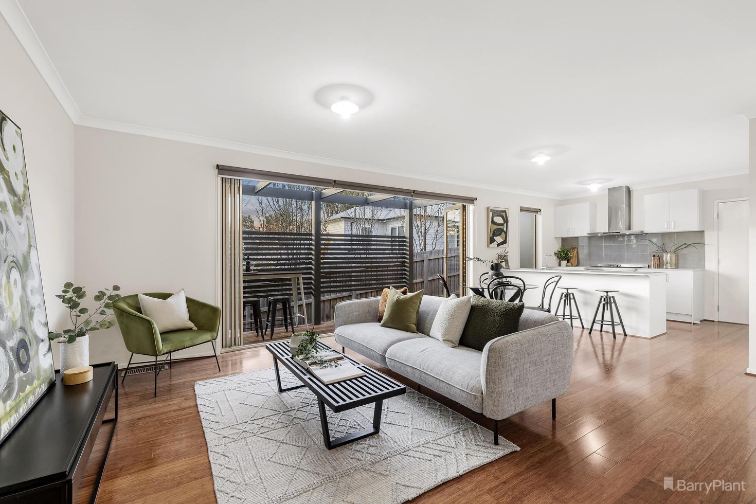 2/7 Graeme Avenue, Montmorency, VIC 3094, Montmorency - Thumbnail 2