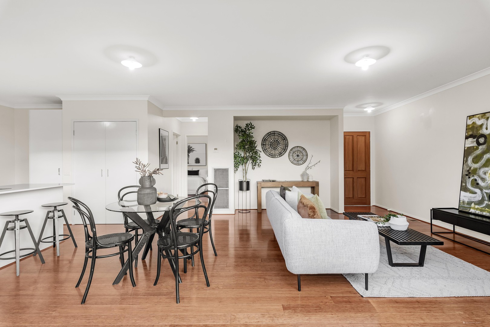 2/7 Graeme Avenue, Montmorency, VIC 3094, Montmorency - Thumbnail 3