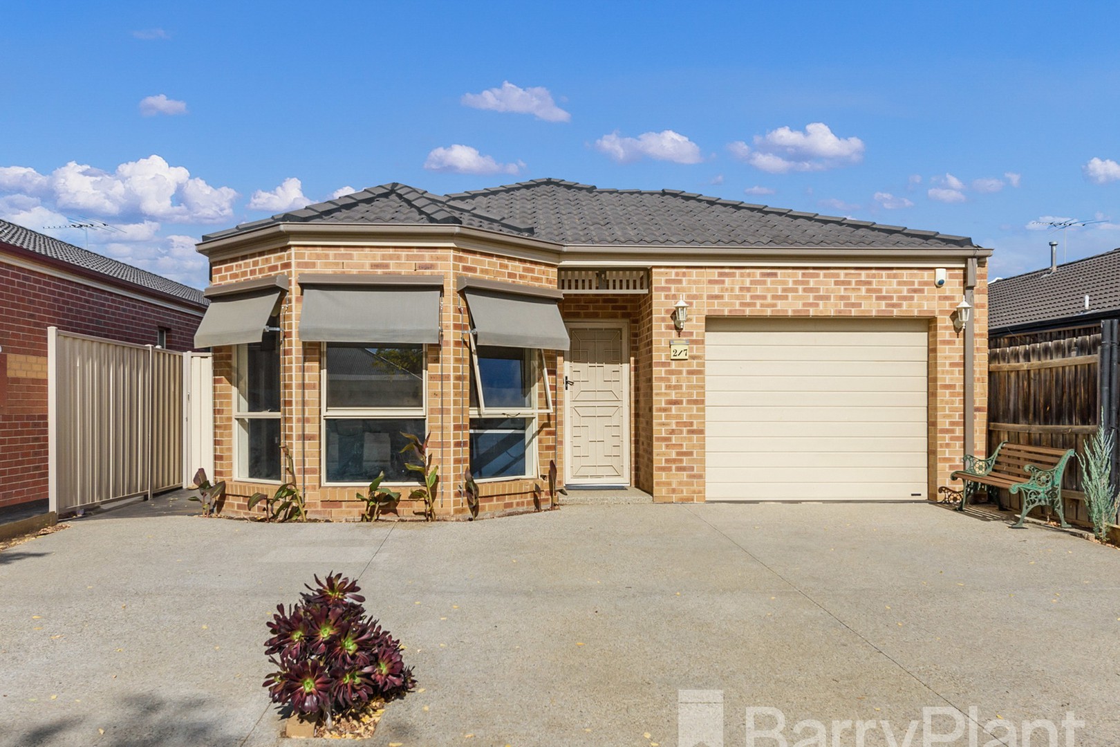 2/7 Harrington Drive, Melton West, VIC 3337, Melton West - Thumbnail 2
