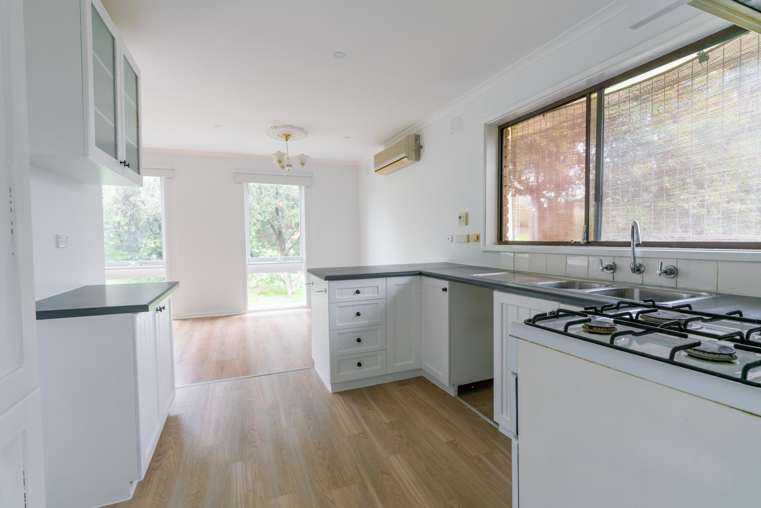 2/7 Harris Grove, Bayswater, VIC 3153 - Thumbnail 2 - 01/12/2025