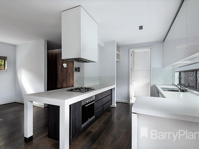 2/7 Heath Avenue, Oakleigh, VIC 3166 - Thumbnail 2 - 04/08/2023