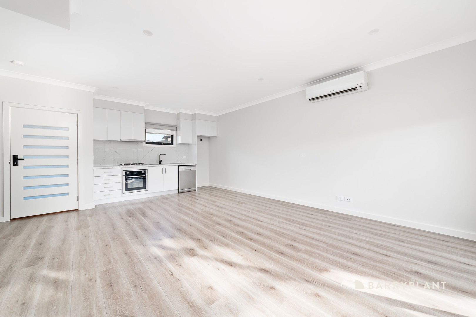 2/7 Kiewa Crescent, Dallas, VIC 3047, Dallas - Thumbnail 4