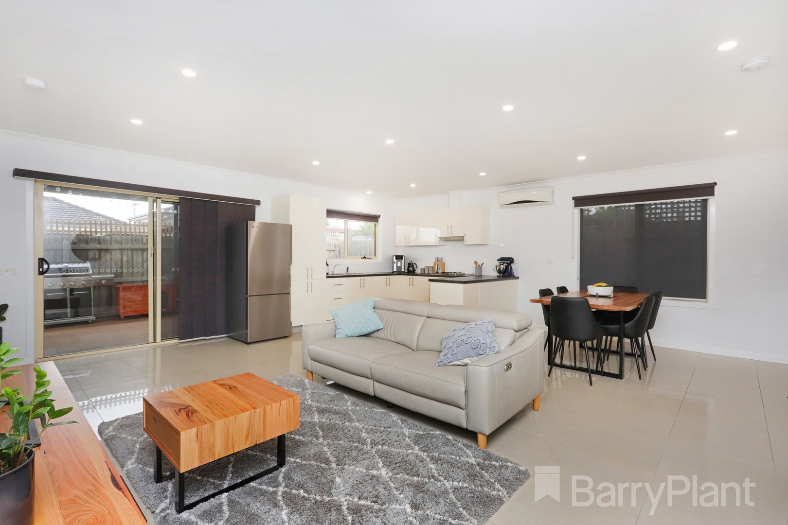 2/7 Laurie Avenue, Sunshine North, VIC 3020, Sunshine North - Thumbnail 2