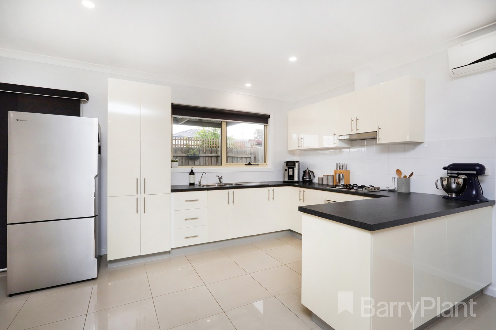 2/7 Laurie Avenue, Sunshine North, VIC 3020, Sunshine North - Thumbnail 4