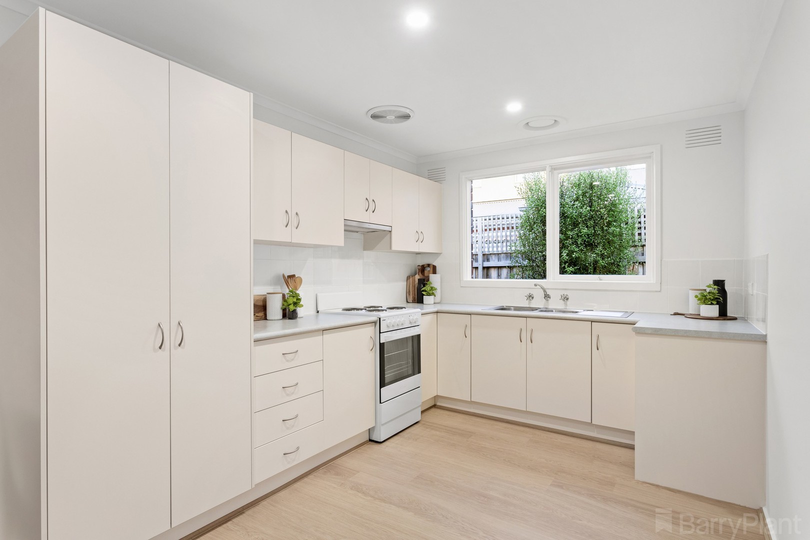 2/7 Leigh Road, Croydon, VIC 3136, Croydon - Thumbnail 8