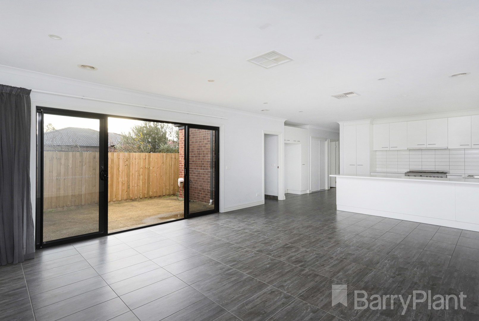 2/7 Mentha Street, Sunshine West, VIC 3020, Sunshine West - Thumbnail 3