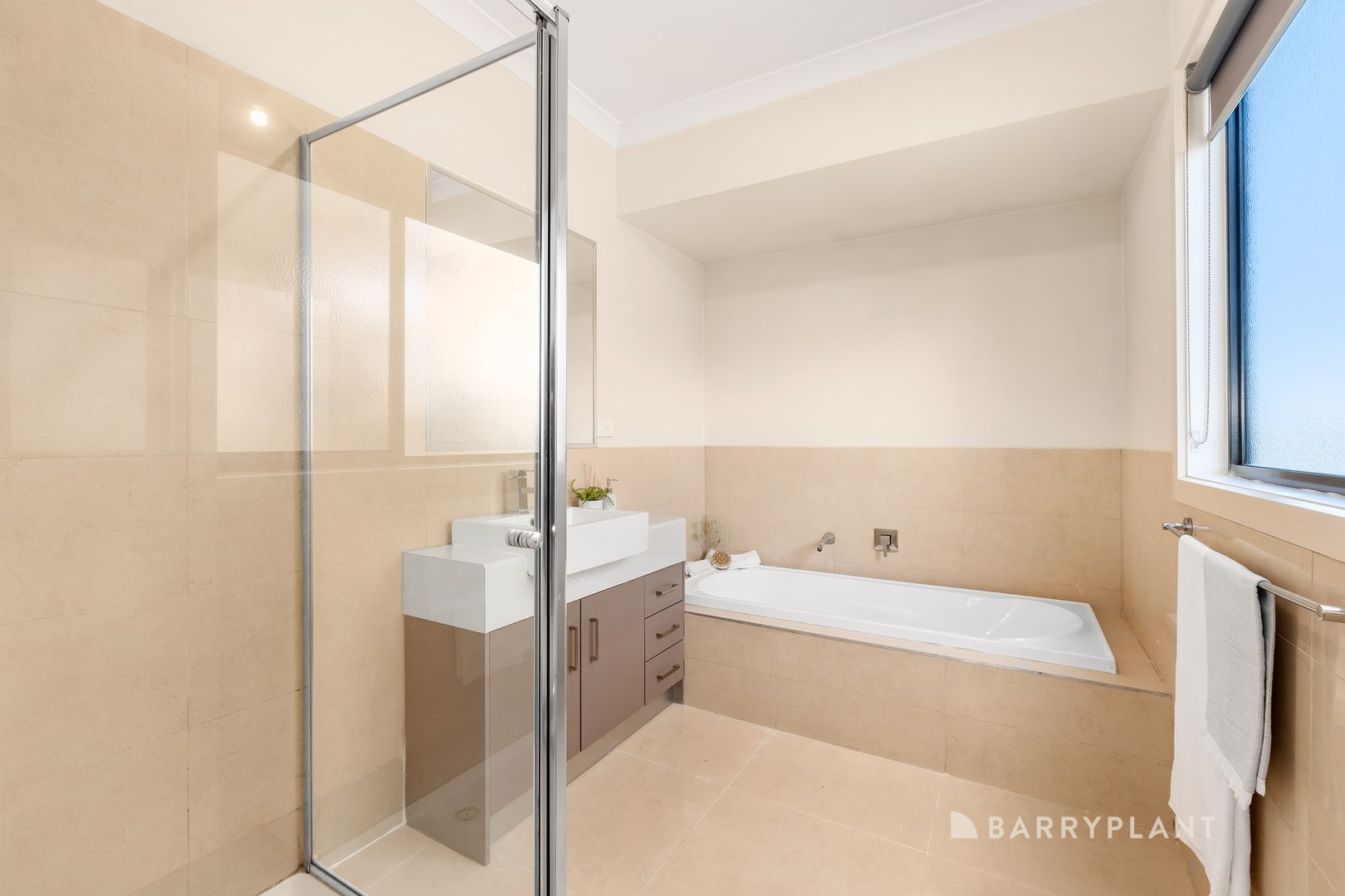 2/7 Old Plenty Road, South Morang, VIC 3752, South Morang - Thumbnail 7