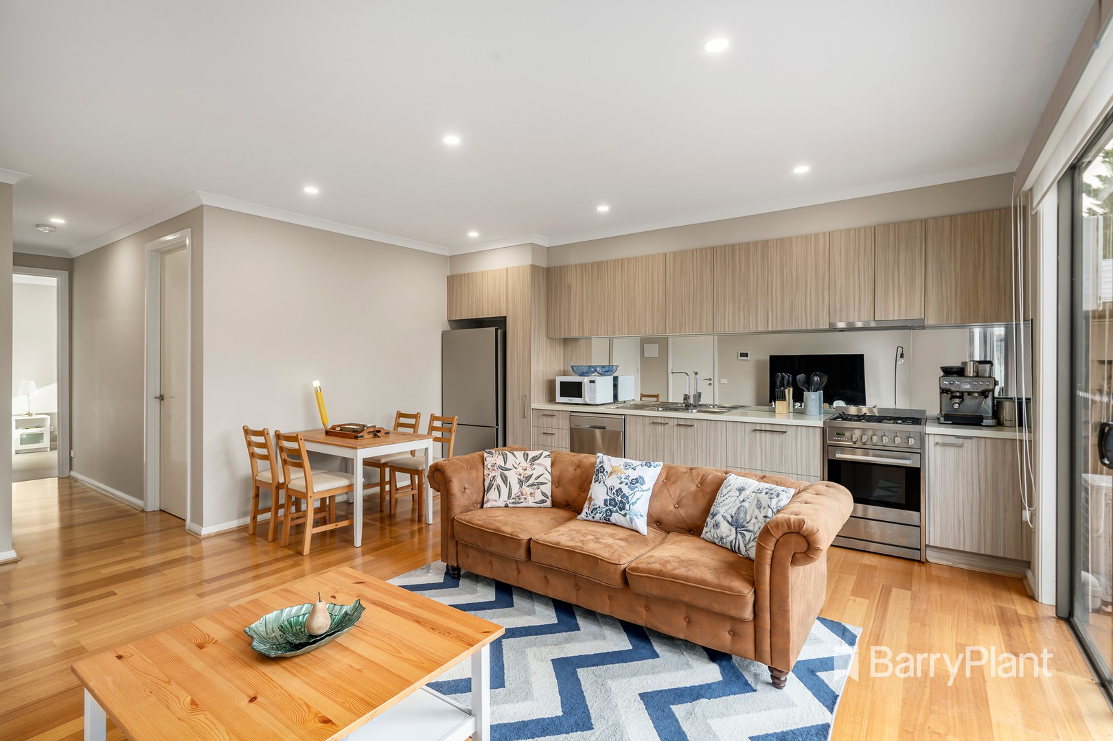 2/7 Phillip Street, Mentone, VIC 3194, Mentone - Thumbnail 3