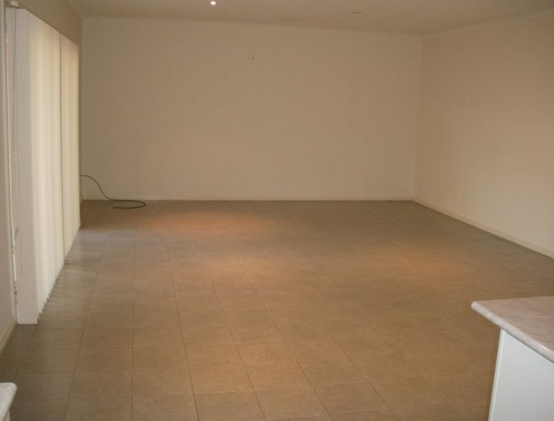 2/7 Riddell RoadSunbury, VIC 3429  - Leased, Sunbury - Thumbnail 3