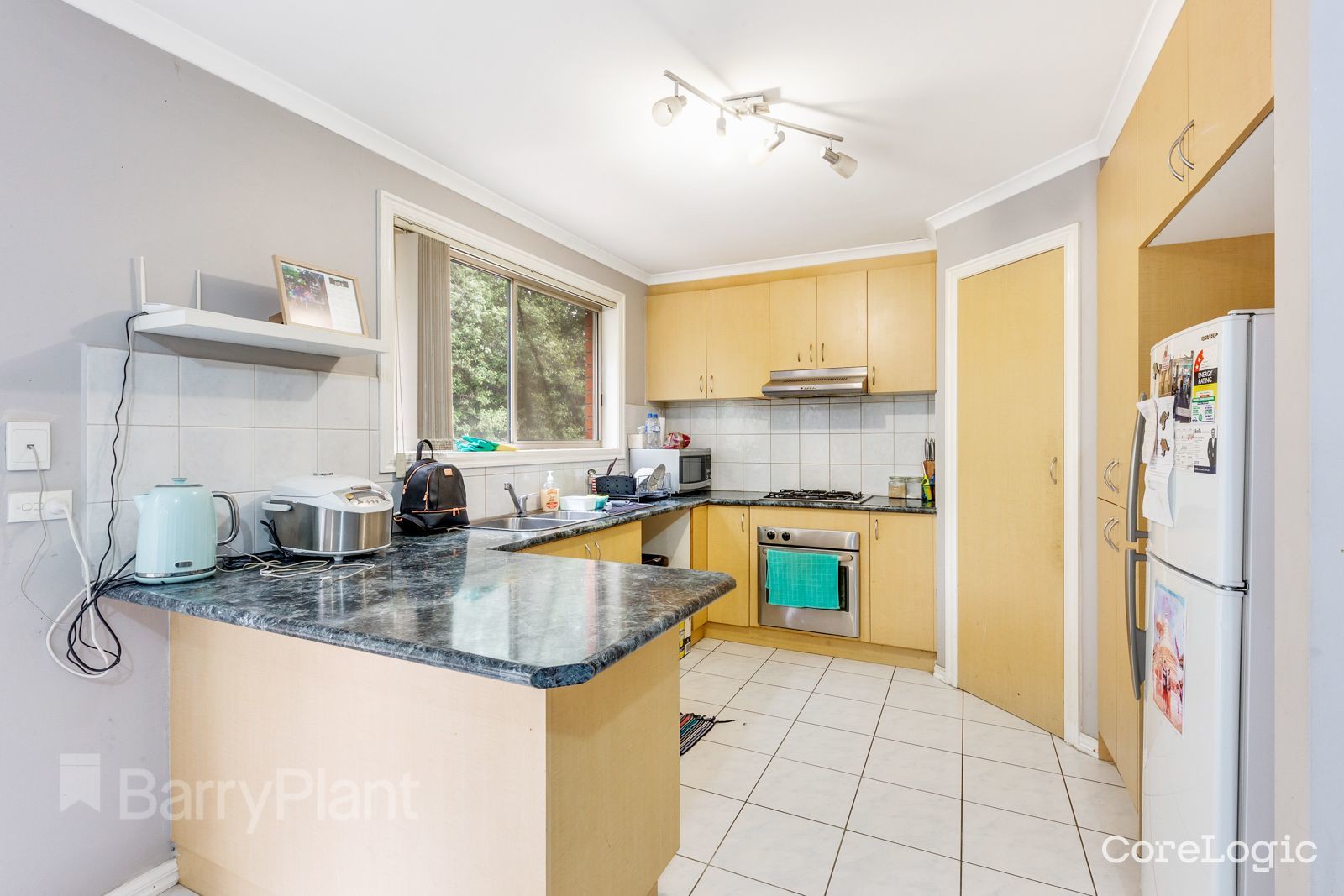 2/7 Topaz Place, St Albans, VIC 3021 - Thumbnail 1 - 14/05/2024