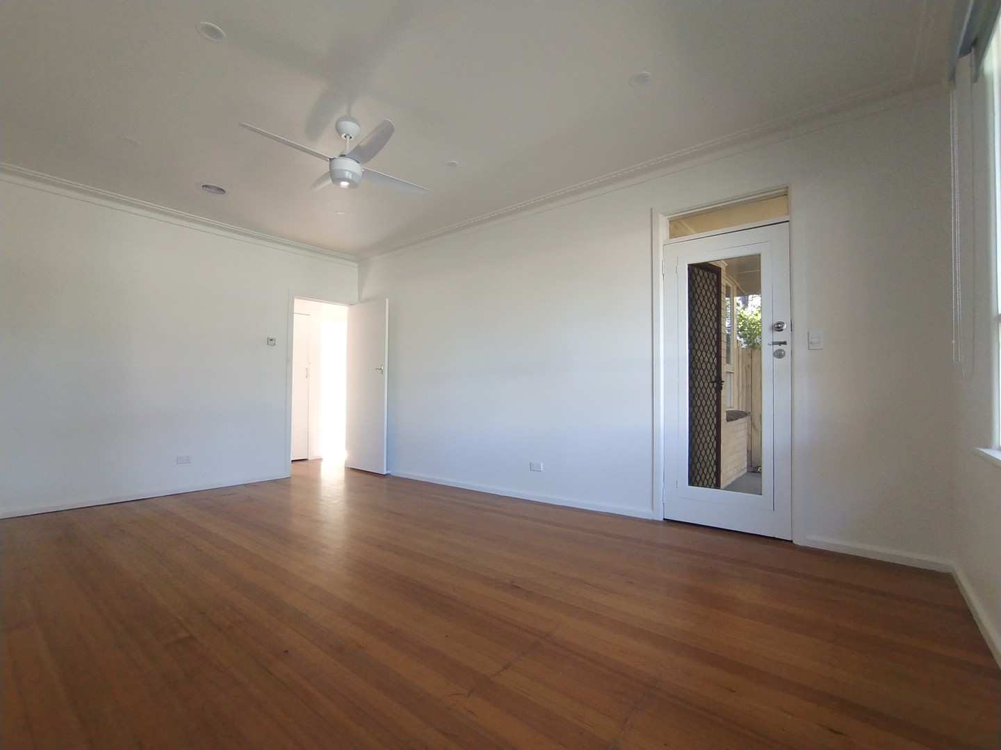 2/7 Vale Street, Heathmont, VIC 3135 - Thumbnail 2 - 05/12/2023