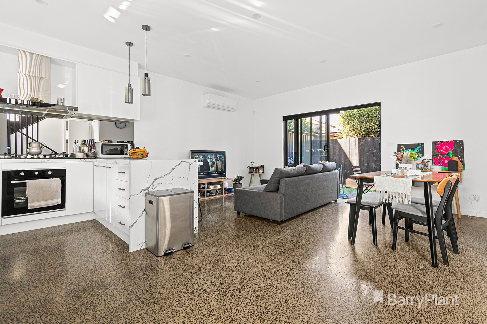 2/70 Glenroy Road, Glenroy, VIC 3046, Glenroy - Thumbnail 4