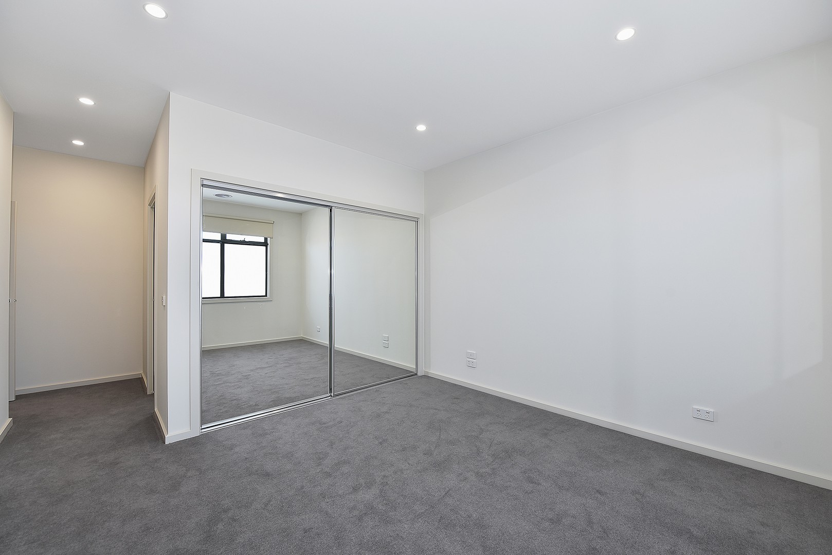 2/70 King Street, Airport West, VIC 3042, Airport West - Thumbnail 6