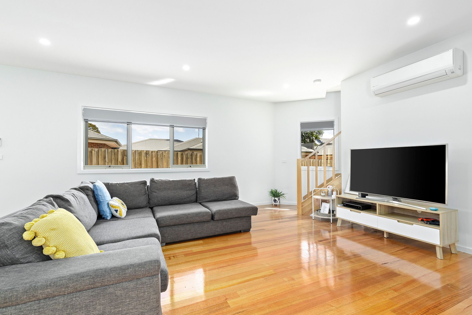 2/71 Bowes AvenueAirport West, VIC 3042, Airport West - Thumbnail 2