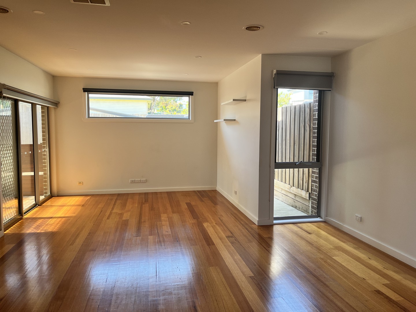 2/71 Commercial Road, Ferntree Gully, VIC 3156, Ferntree Gully - Thumbnail 2