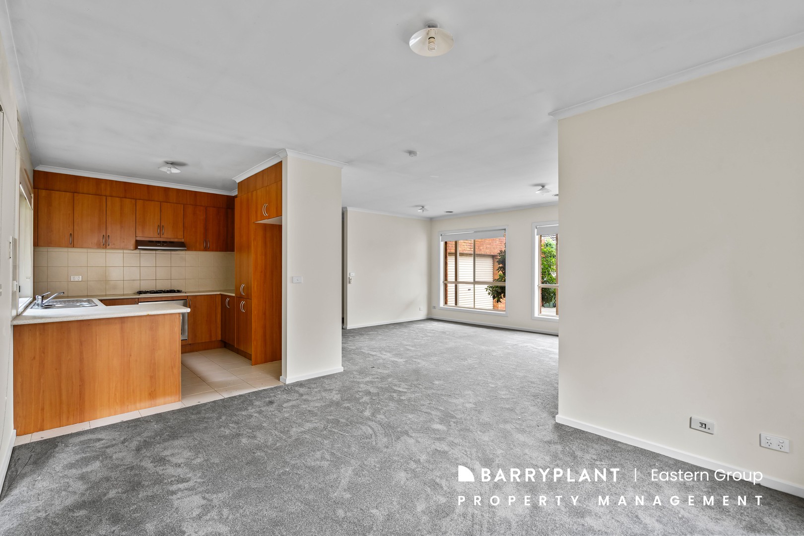2/71 Lane Crescent, Reservoir, VIC 3073, Reservoir - Thumbnail 4