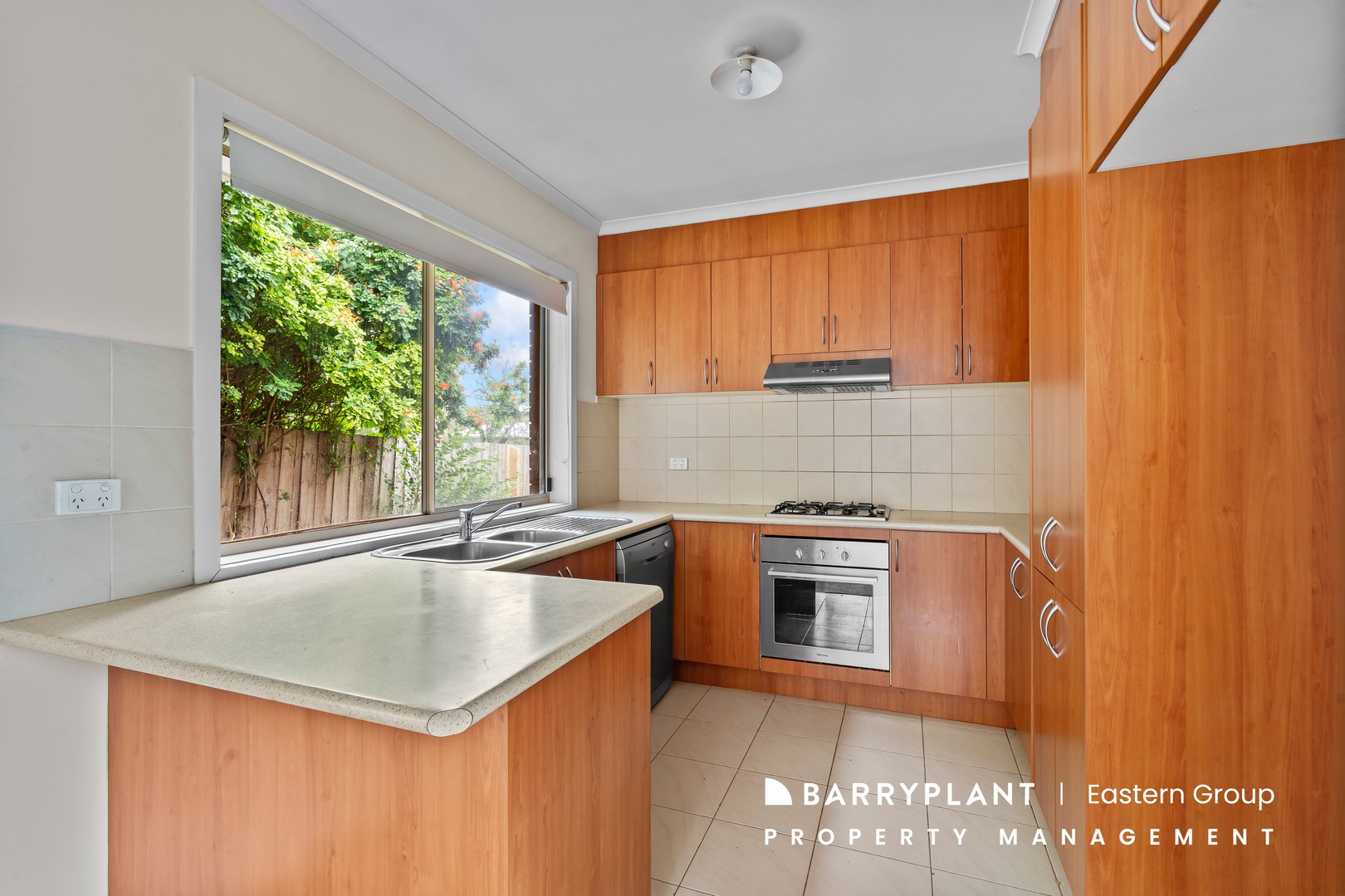 2/71 Lane Crescent, Reservoir, VIC 3073, Reservoir - Thumbnail 5