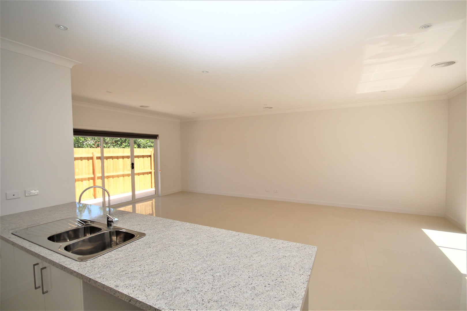 2/72 Bellarine Highway, Newcomb, VIC 3219, Newcomb - Thumbnail 2