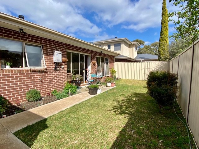 2/72 Greenhill Road, Greensborough, VIC 3088, Greensborough - Thumbnail 8