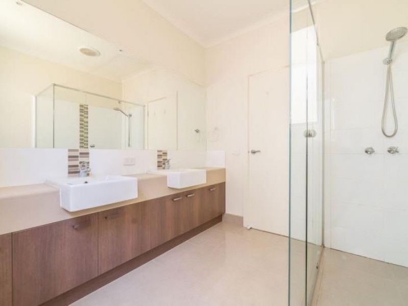 2/72 Thea Grove, Doncaster East, VIC 3109, Doncaster East - Thumbnail 5