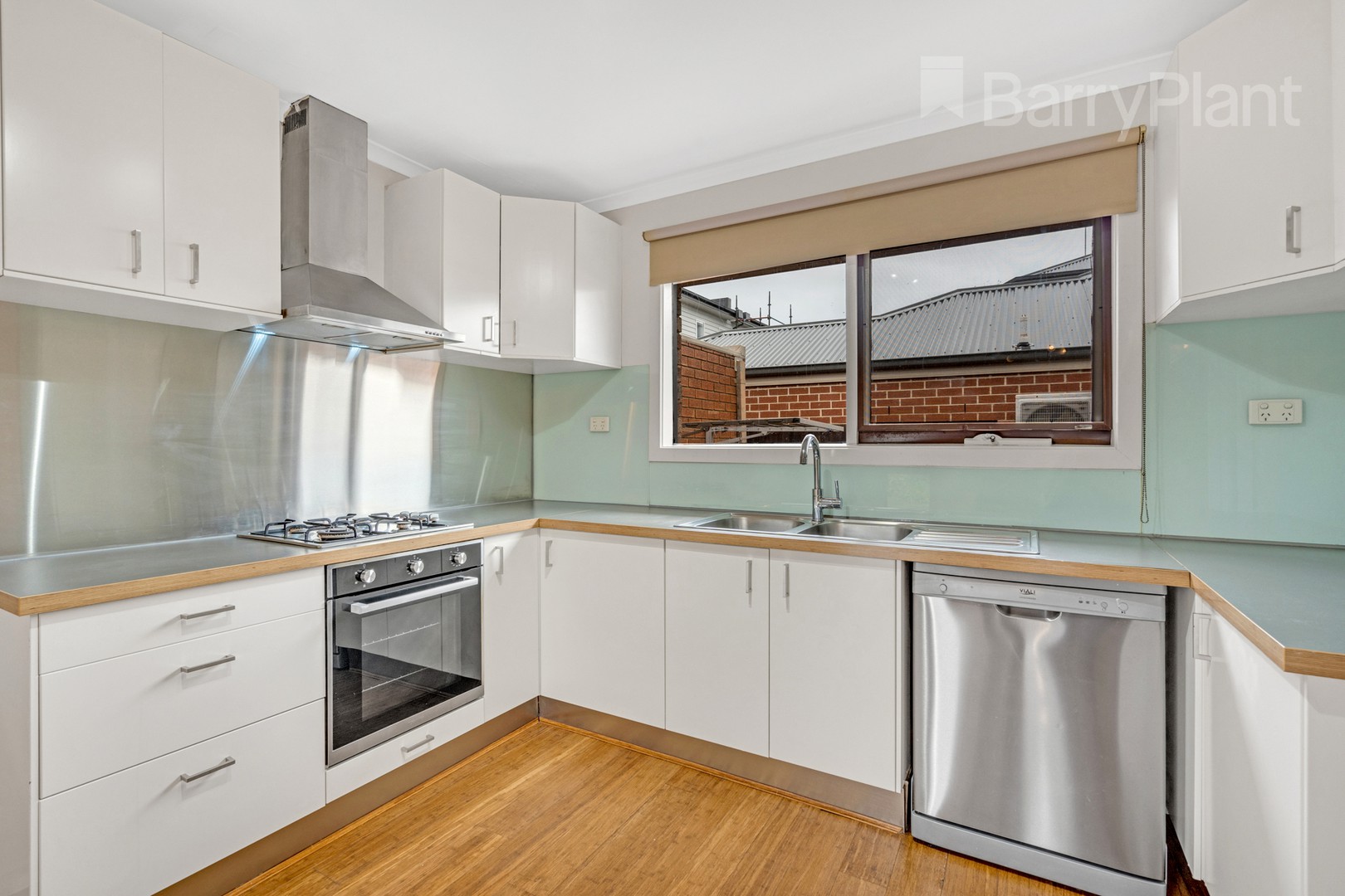 2/72 Yarra Avenue, Reservoir, VIC 3073, Reservoir - Thumbnail 2