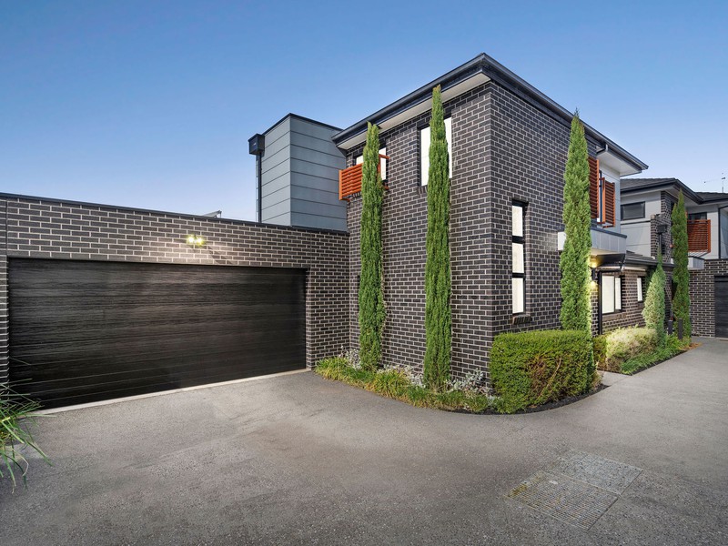 2/73 King Street, Airport West, VIC 3042 - Image - 05/08/2026