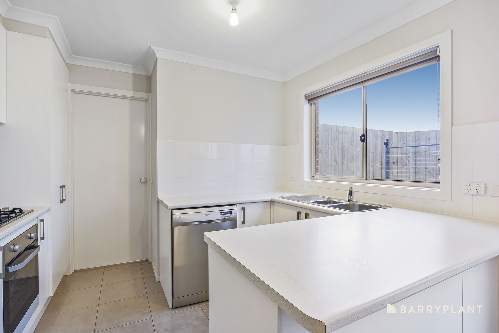 2/73 Victoria Street, Drouin, VIC 3818 - Thumbnail 1 - 12/06/2026