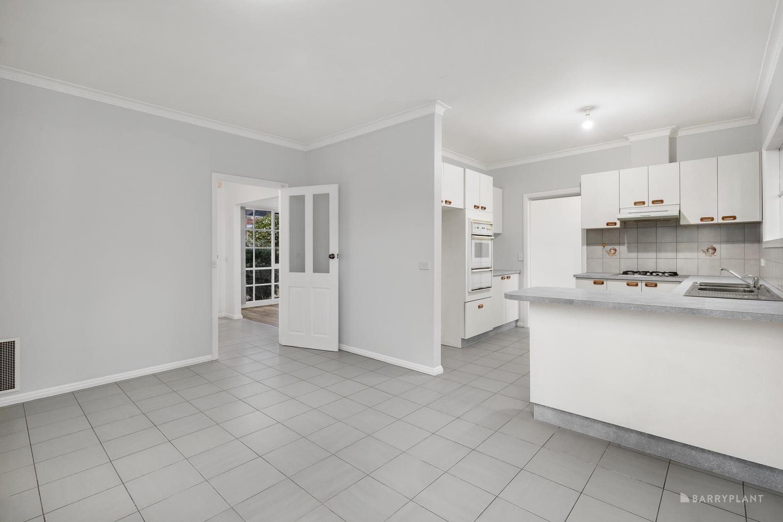 2/74 Franklin Road, Doncaster East, VIC 3109