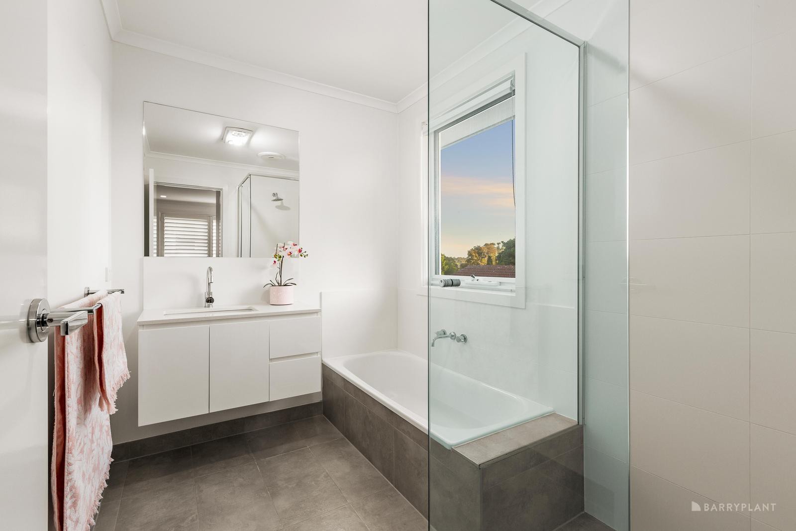2/74 Henry Street, Greensborough, VIC 3088, Greensborough - Thumbnail 8