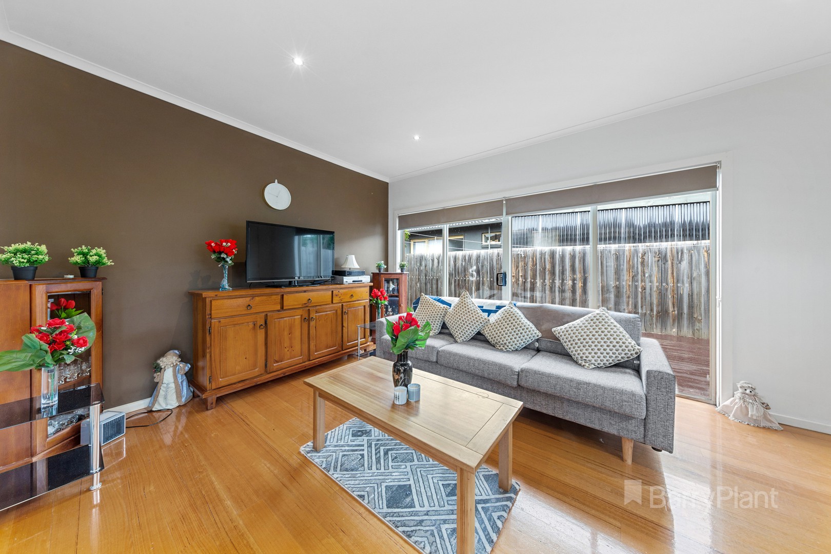 2/74 Jamieson Street, St Albans, VIC 3021, St Albans - Thumbnail 2