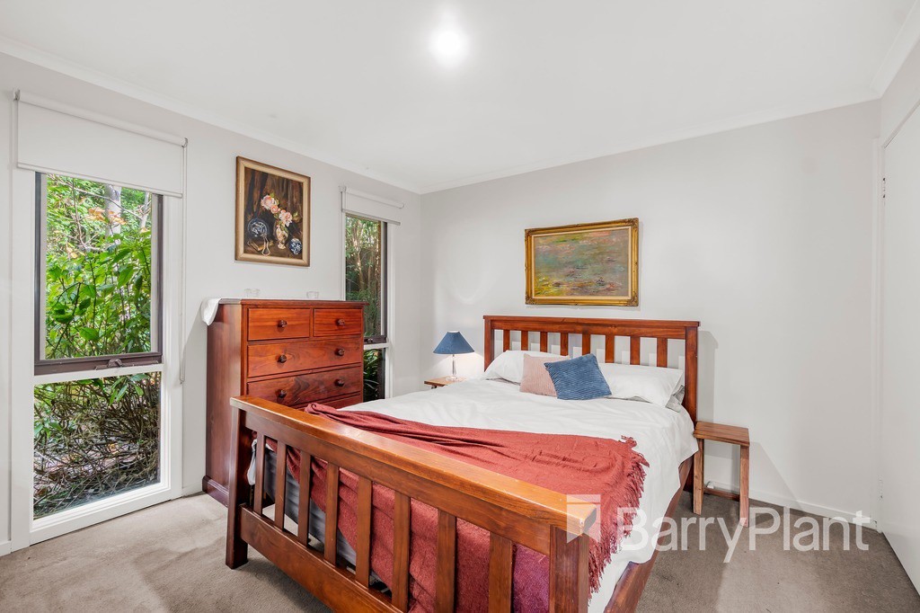 2/74 Mountain View Road, Montmorency, VIC 3094, Montmorency - Thumbnail 2
