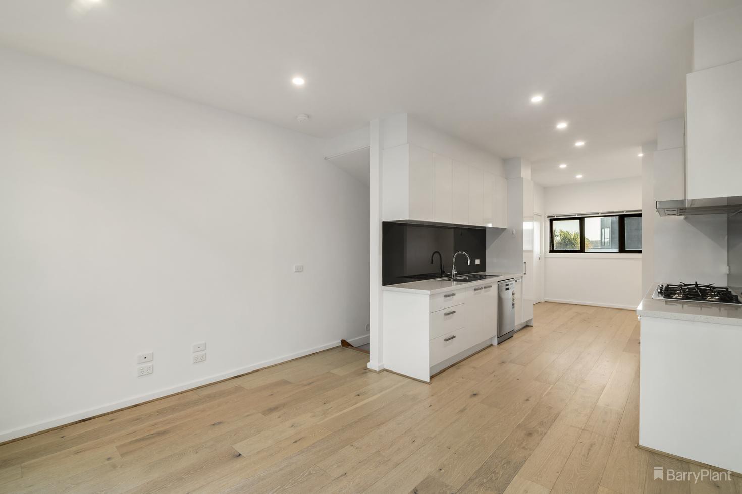 2/745 Elgar Road, Doncaster, VIC 3108, Doncaster - Thumbnail 5