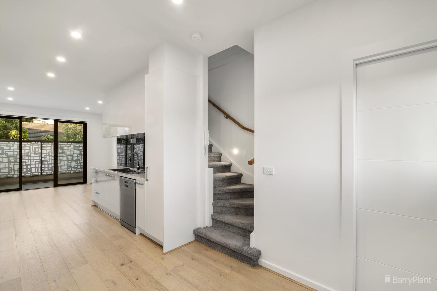 2/745 Elgar Road, Doncaster, VIC 3108, Doncaster - Thumbnail 6