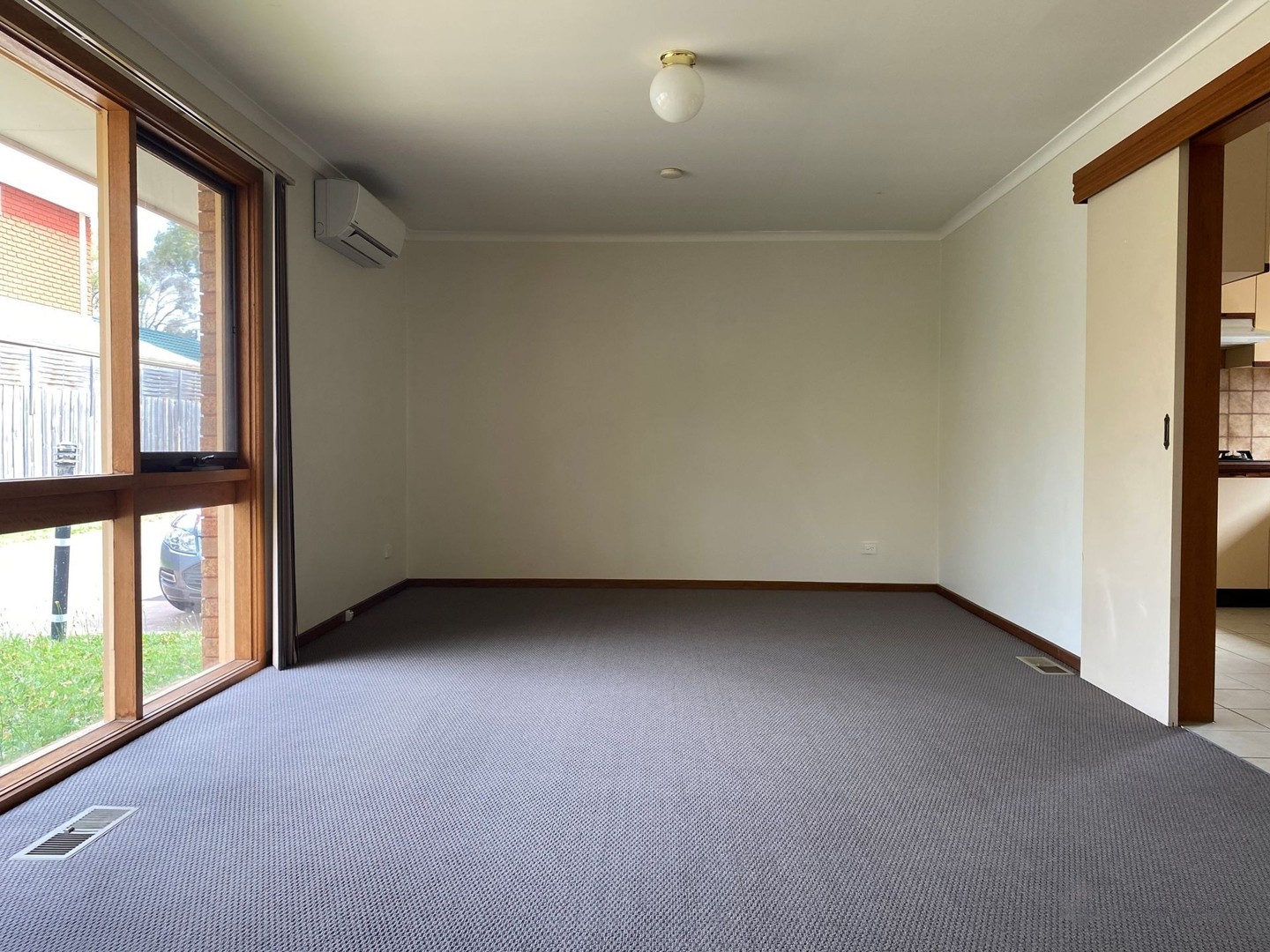2/747 Waverley Road, Glen Waverley, VIC 3150, Glen Waverley - Thumbnail 2