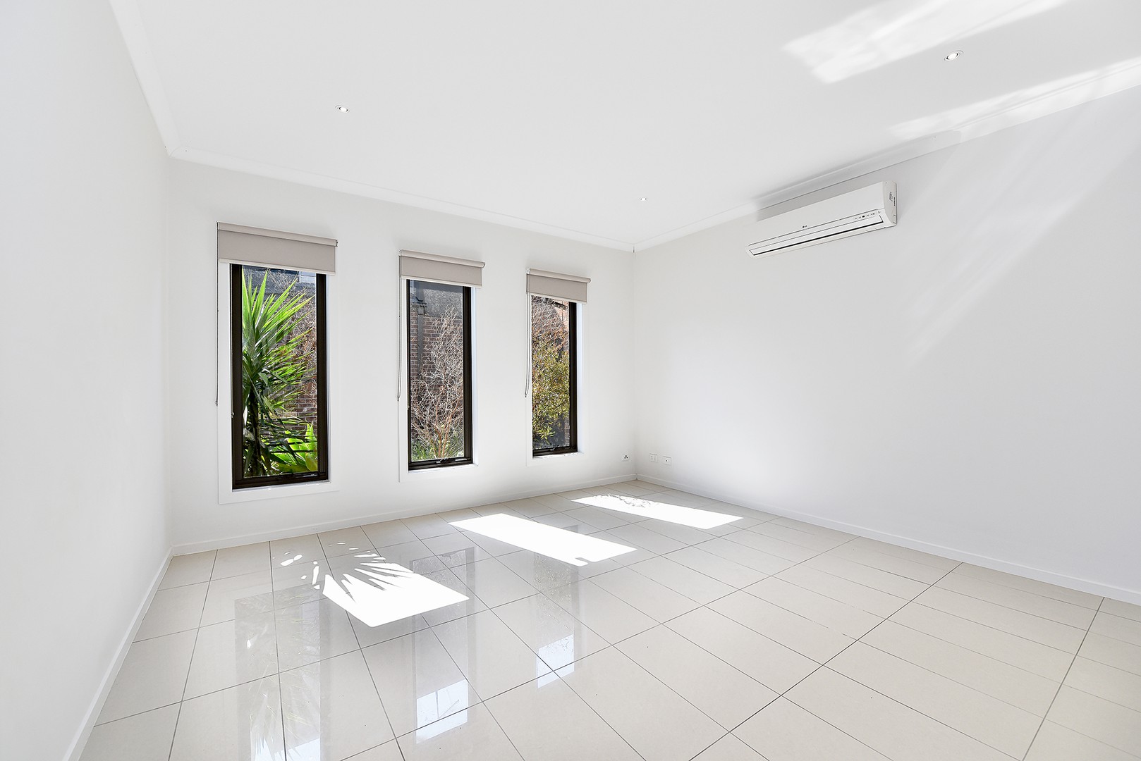 2/77 Lincoln Drive, Keilor East, VIC 3033 - Thumbnail 1 - 03/08/2026