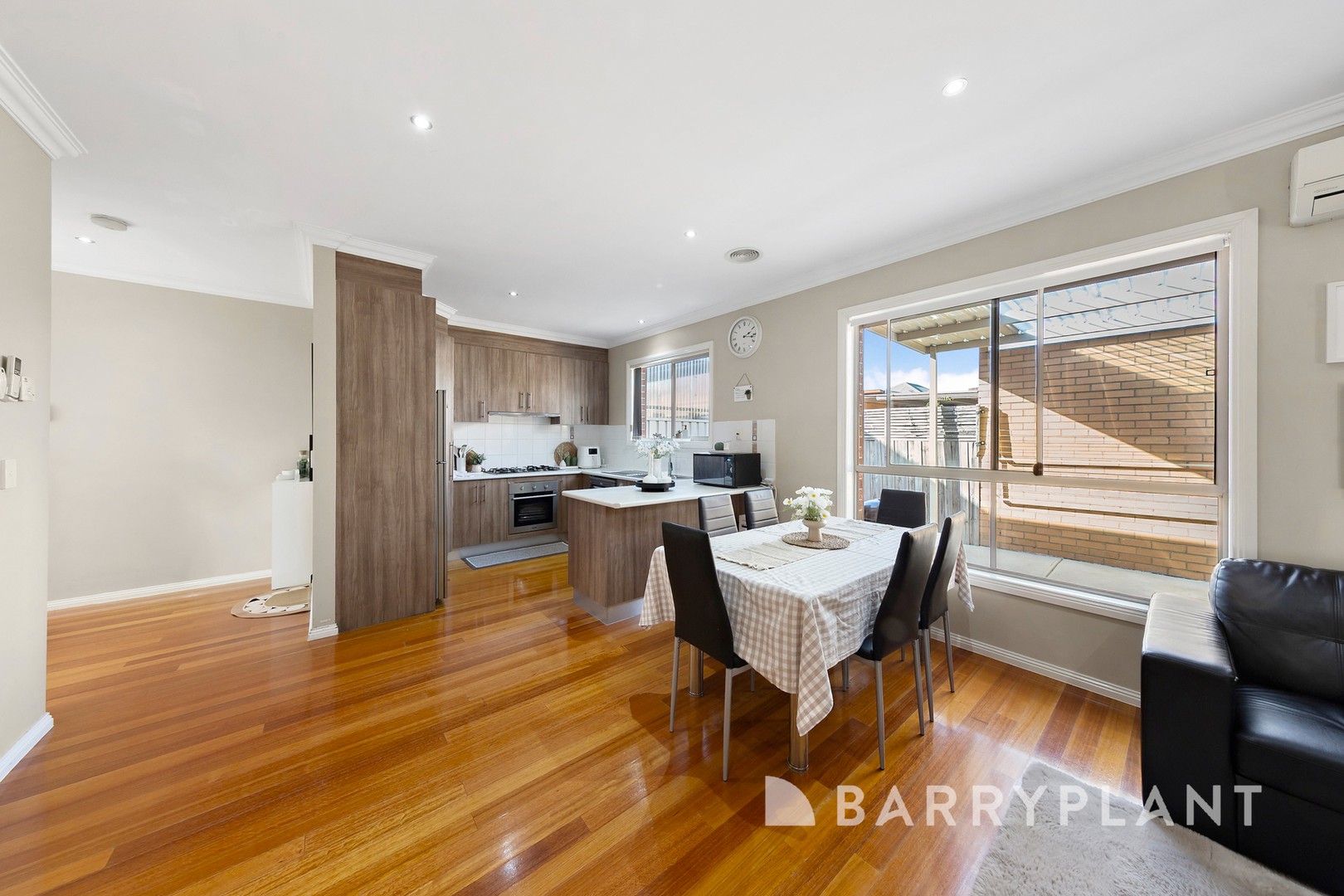 2/77 Power Street, St Albans, VIC 3021, St Albans - Thumbnail 2