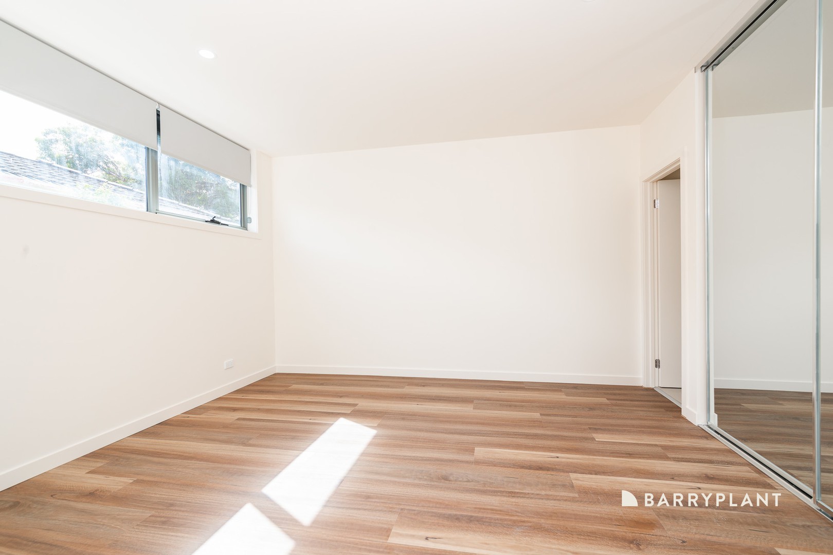 2/77 Valley Crescent, Glenroy, VIC 3046 - Thumbnail 2 - 02/12/2025