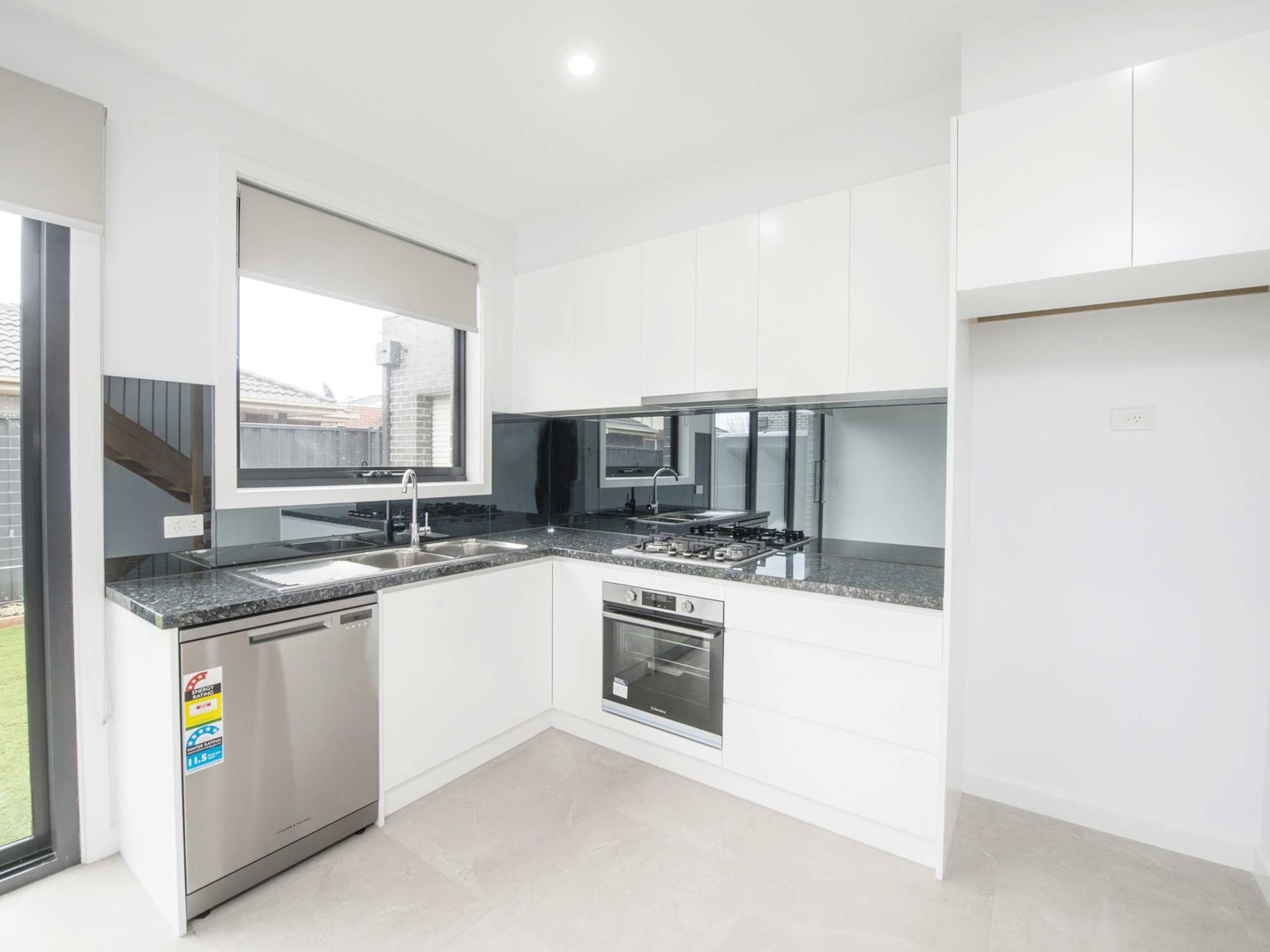 2/78 Hawker Street, Airport West, VIC 3042, Airport West - Thumbnail 2